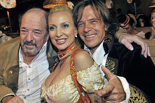 Ralph Siegel, Ramon und Jürgen Drews feiern auf der Wiesn