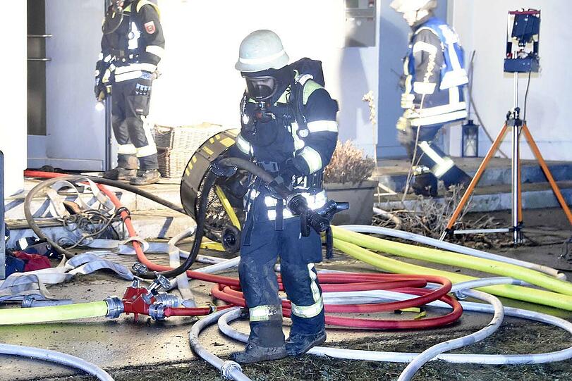 Bei einem Brand in einer Doppelhaushälfte in Haar entstand ein erheblicher Sachschaden.