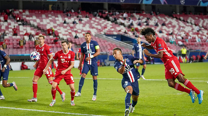 Der Königskopfball in der Königsklasse: Kingsley Coman trifft im Champions-League-Finale 2020 in Lissabon gegen die Star-Truppe von Paris St.-Germain zum 1:0, es ist das Goldene Tor zum Triumph.