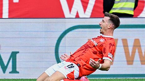 Daniel Hanslik jubelte über das 1:0 des FCK gegen Nürnberg