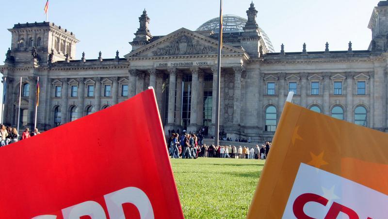 Union und SPD sind laut ARD-Umfrage so schwach wie nie zuvor. Union und SPD sind laut ARD-Umfrage so schwach wie nie zuvor.