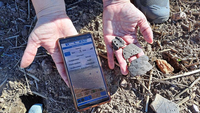 Eine App soll es k&uuml;nftig in Bayern leichter machen, arch&auml;ologische Funde an die Beh&ouml;rden zu melden.