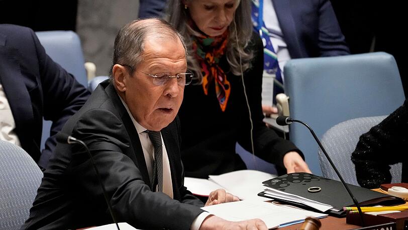 Der russische Sergej Lawrow eröffnet die Sitzung des UN-Sicherheitsrats in New York.