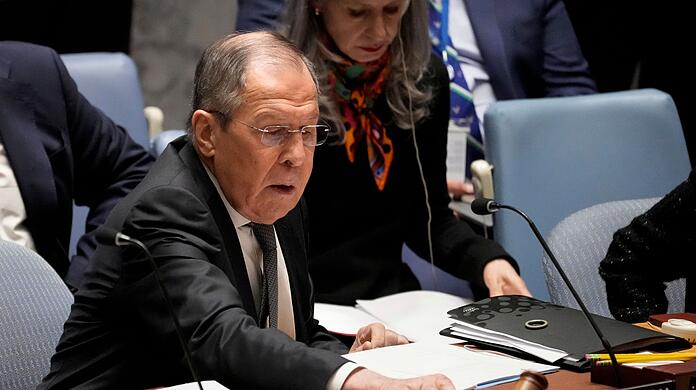 Der russische Sergej Lawrow eröffnet die Sitzung des UN-Sicherheitsrats in New York.