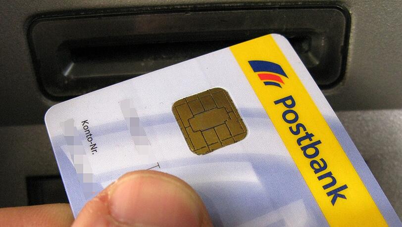 Im Olympischen Dorf gibt es nun wieder einen Geldautomaten der Postbank. Im Olympischen Dorf gibt es nun wieder einen Geldautomaten der Postbank.