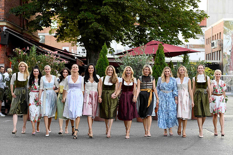 Natascha Grün, Jeanette Graf, Darya Strelnikova, Cecilia Fashion, Claudelle Deckert,  Ella Kamps, Verena Krist, Sandra Abt, Silke Untch – La Cecilia Munich, Alessandra Geissel, Christine Theiss und Sonja Kiefer.