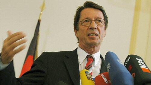 Berlins Innensenator Ehrhart Körting Berlins Innensenator Ehrhart Körting
