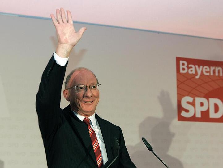 Franz Maget (SPD) 2008 bei einer Wahlparty im Landtag in München. Foto: Daniel Karmann/dpa/Archivbild