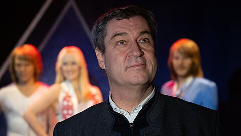 Markus Söder (CSU), Ministerpräsident von Bayern, besucht während seiner Reise nach Schweden das ABBA-Museum.