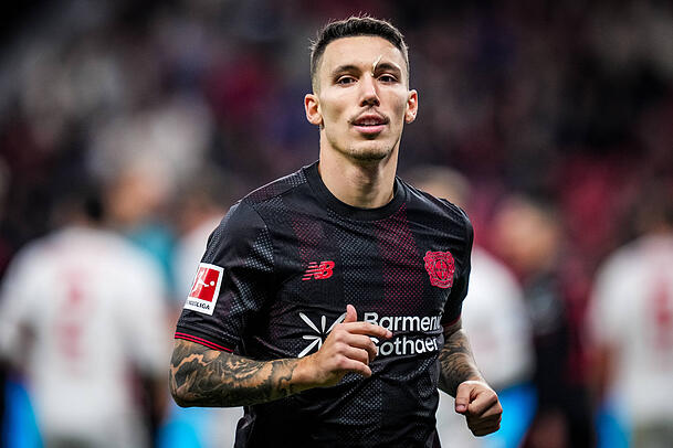 Vertrag bis 2027 in Leverkusen: Grimaldo.