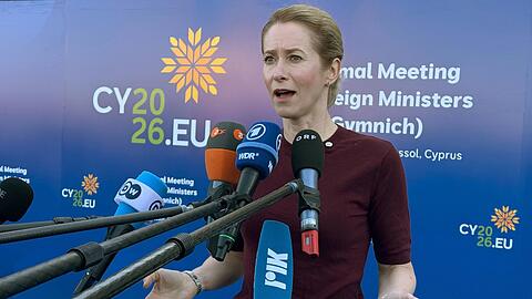 Die EU-Au&szlig;enbeauftragte Kaja Kallas h&auml;lt eine Diskussion &uuml;ber Personen f&uuml;r nicht zielf&uuml;hrend.