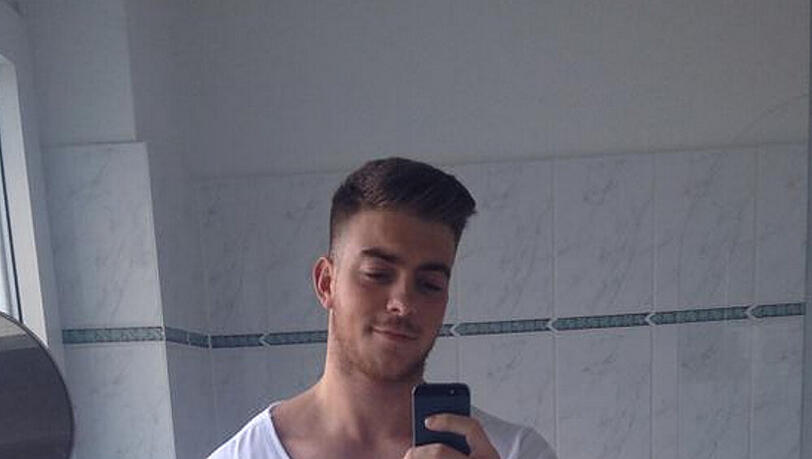 Serienliebling Luca Rutolo: Selfie im Badezimmer Serienliebling Luca Rutolo: Selfie im Badezimmer