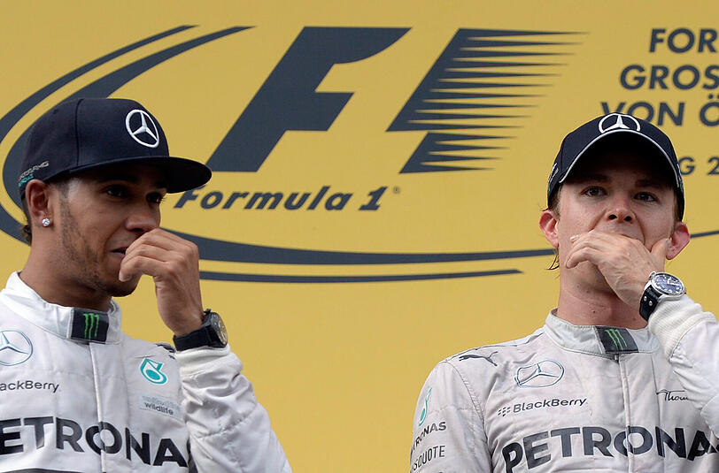 Teamkollegen? Erzrivalen! Lewis Hamilton und Nico Rosberg schenken sich im Rennen um den Titel nichts.