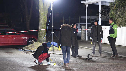 Die Spurensicherung am Tatort in der Nacht von Freitag auf Samstag.