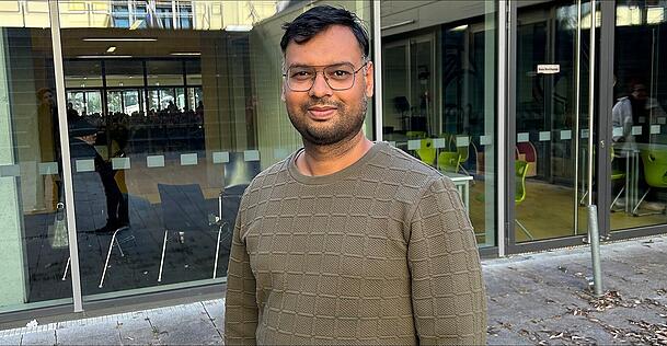 Rahul kam mit seiner Familie  im Gymnasium Moosach während der Bomebentschürfung unter.
