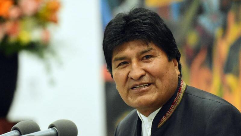 Nach Angaben der Wahlkommission hat Boliviens Präsident Evo Morales genug Stimmen, um nicht in eine Stichwahl zu müssen. Nach Angaben der Wahlkommission hat Boliviens Präsident Evo Morales genug Stimmen, um nicht in eine Stichwahl zu müssen.
