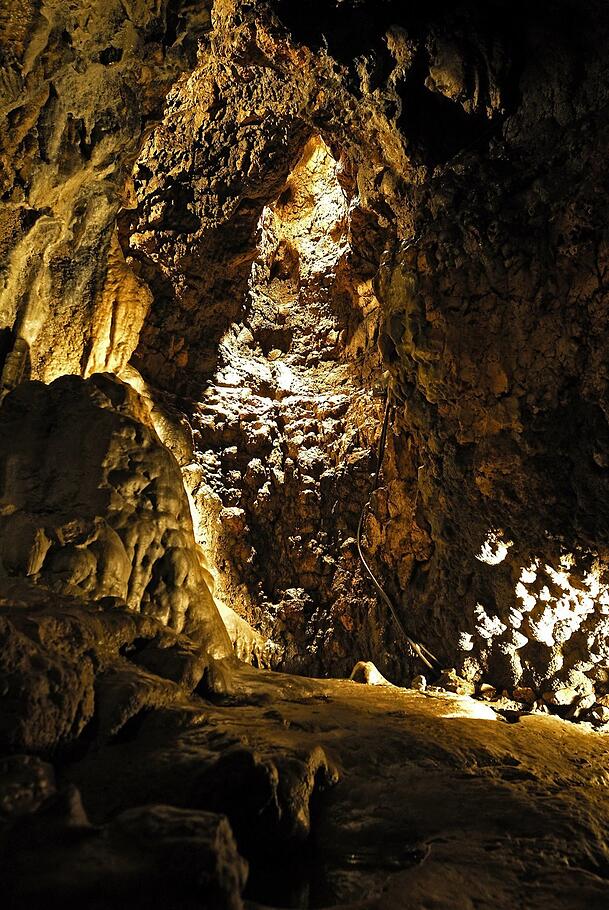 Die Tropfsteinhöhle Schulerloch. Die Tropfsteinhöhle Schulerloch.