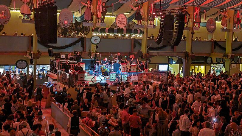 Viele Wiesn-Bands spielten den Italo-Schlager während des Oktoberfests.