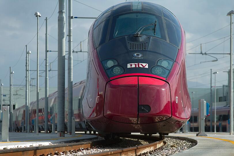 Luca di Montezemolo trommelt für seinen privaten Hochgeschwindigkeitszug. Jetzt kommt der &bdquo;Italo&ldquo; mit viel Komfort und modernster Technik. Der Ferrari-Boss will damit den Markt erobern. Die Bilder vom neuen Super-Zug