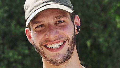 Leon Leindl (19), Feinwerkmechaniker Leon Leindl (19), Feinwerkmechaniker