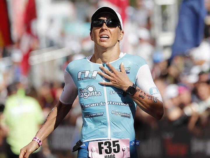 Bei den Triathlon-Frauen sichert sich Anne Haug auf Hawaii ihren ersten WM-Titel.