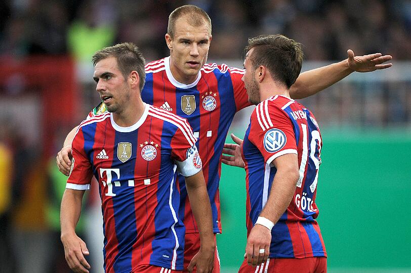 Holger Badstuber: Viele Zweikämpfe mit Dauerwusler Olic, aber zumeist sicher, als wäre er nie weg gewesen. War beim Gegentor aber einen Schritt vom ehemaligen Münchner weg. Note 3