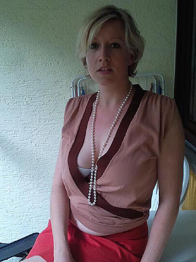 Melanie ist 30 Jahre alt und kommt aus Eching.