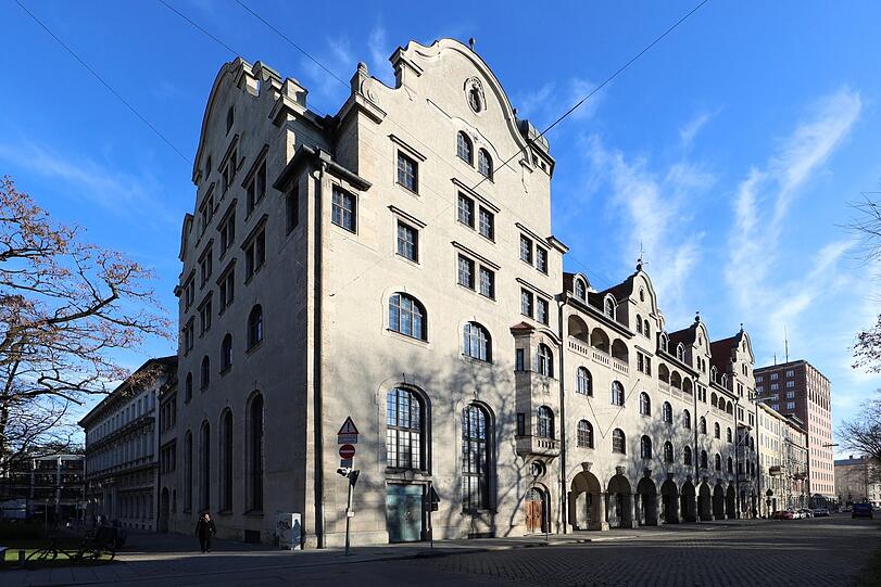 Die Hauptfeuerwache - sie ist die schönste der ganzen Stadt.