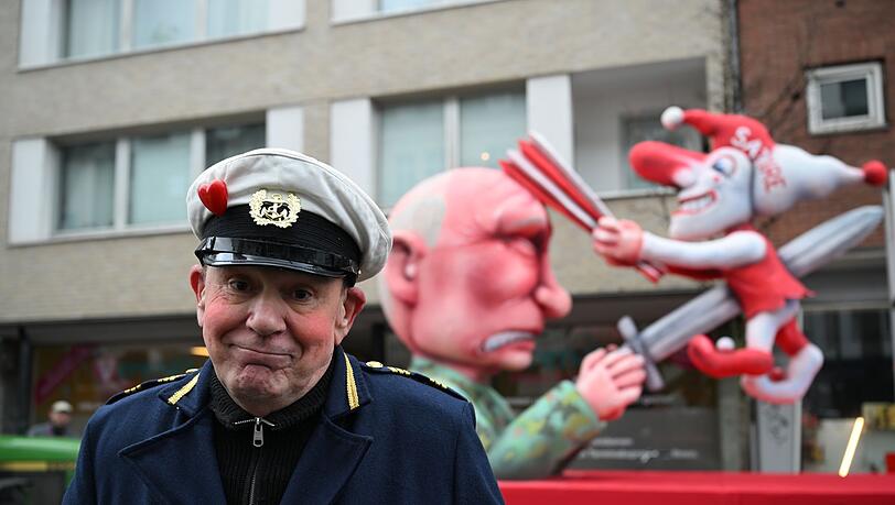 Karnevalswagenbauer Jacques Tilly ist von einem russischen Gericht zu achteinhalb Jahren Haft verurteilt worden (Archivbild).