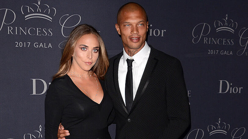 Der schöne Ex-Häftling Jeremy Meeks und Model Chloe Green haben sich nach zwei Jahren Liebe getrennt. Die Beziehung soll schon seit Juni gescheitert sein.