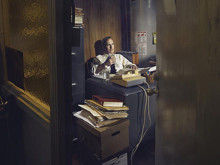 Personifiziertes Mittelmaß: Jimmy McGill in seinem Abstellkammer-Büro