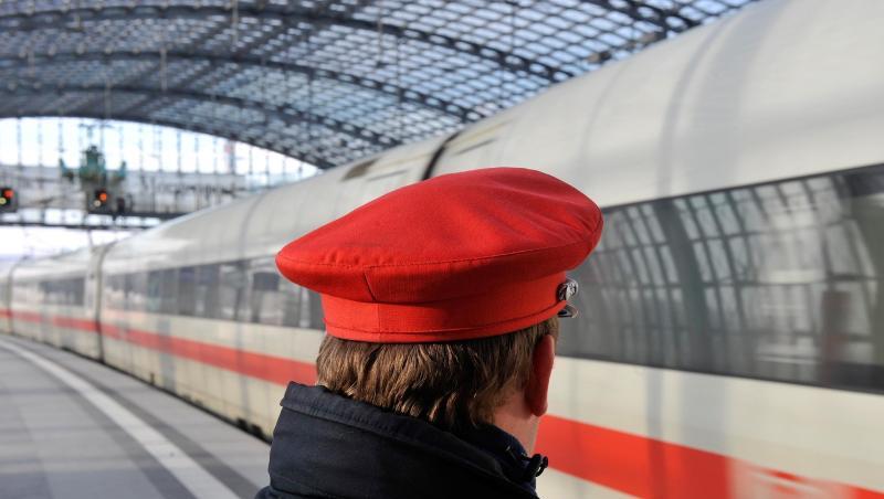 Beschäftigte können in nächster Zeit flexibel ihre Arbeitszeitkonten nutzen, um zu Hause zu bleiben. Beschäftigte können in nächster Zeit flexibel ihre Arbeitszeitkonten nutzen, um zu Hause zu bleiben.