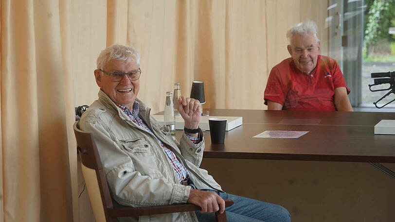 Johannes Maurus besucht seinen Bruder Sepp im Haus Lore Malsch.