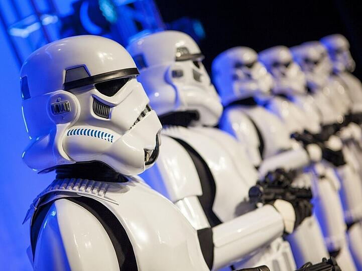 Mit dieser Sturmtruppen-Parade feierte Disney im Sommer den Kauf der "Star Wars"-Lizenz