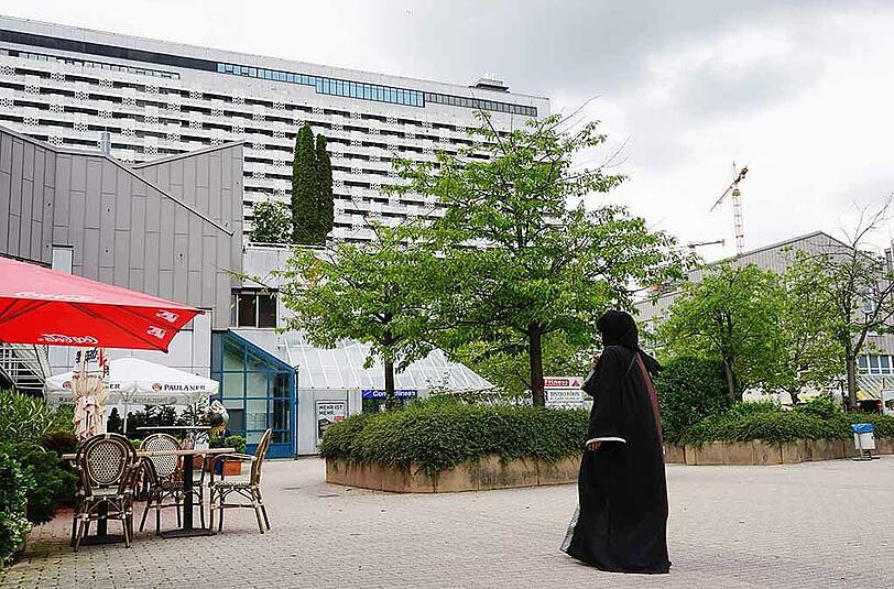 Im Arabellapark ist der Ärger um arabische Medizintouristen groß.