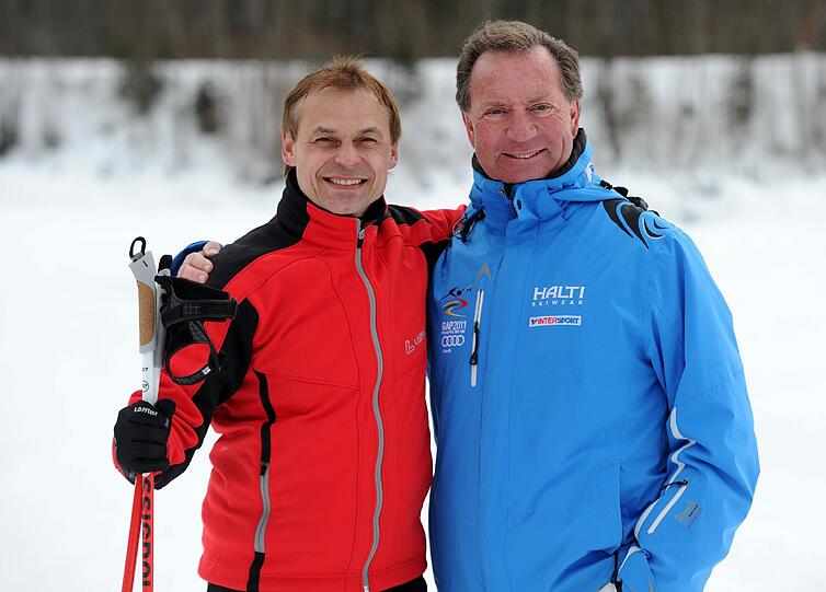 Zwei Weltmeister unter sich: Olaf Thon und "Kommentatoren-Weltmeister" Gerd Rubenbauer.