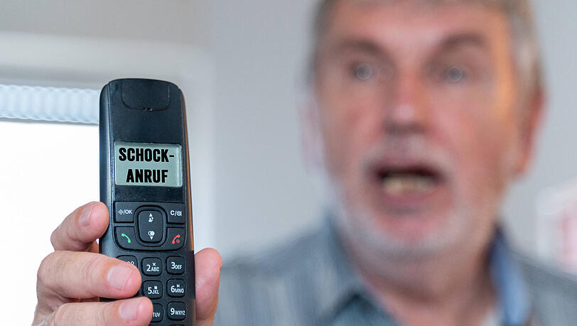 Trickbetr&uuml;ger haben einem Rentner aus der N&auml;he von M&uuml;nchen &uuml;ber 100.000 Euro in Gold abgenommen: Einer gab sich als Arzt aus, der andere als Polizist. Die Kripo warnt vor der neuen Kombibetrugsmasche. (Symbolbild)