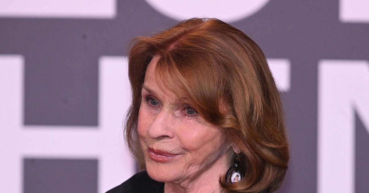 Senta-Berger-erholt-sich-und-fiebert-mit