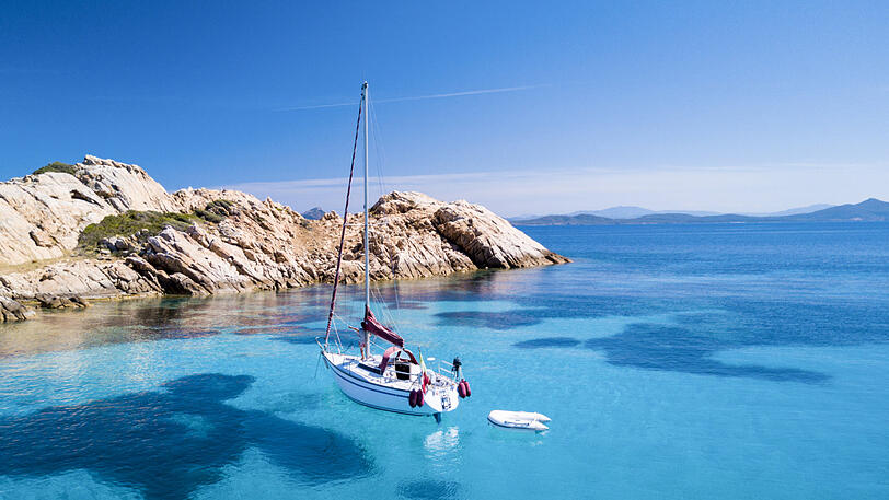 Traumhafte Bucht auf der Insel Sardinien.