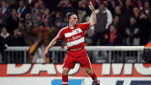 Der Mann macht einfach alles mit links: Franck Ribéry. Der Mann macht einfach alles mit links: Franck Ribéry.