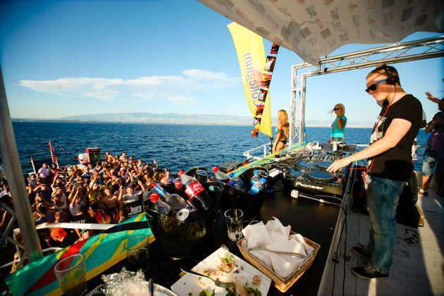Bei "Reunion 2012", Europas größte Sommer Closing Party in Kroatien, gibt's Anfang September nochmal vier Tage Mega-Pool-Partymarathon. Und so heiß war der Sommer an Kroatiens Küste