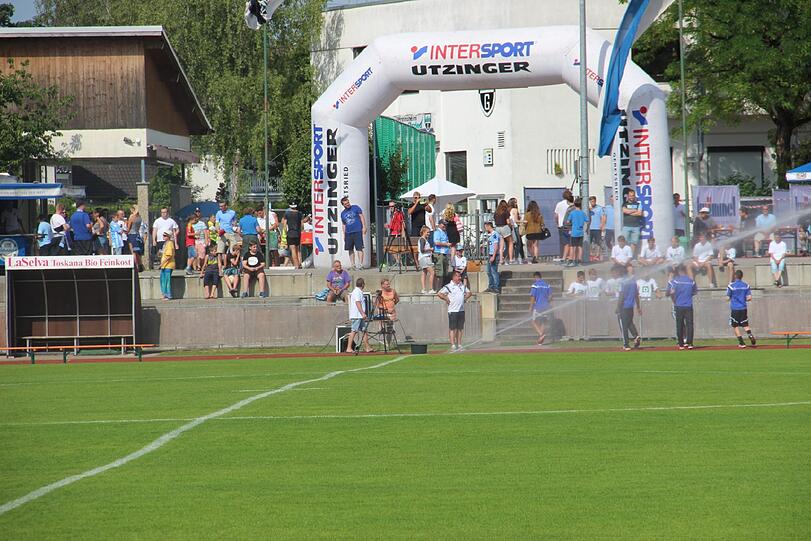 Die Bilder vom Vorbereitungsspiel der Löwen gegen den FC Basel.