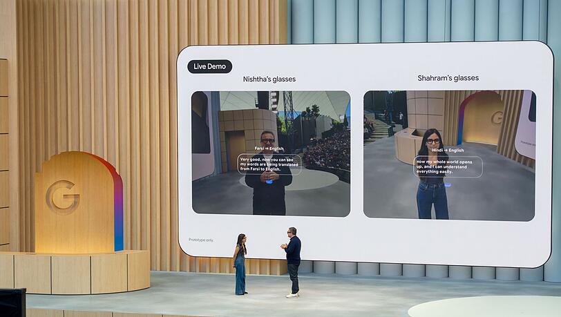 Die von Google vorgestellten Brillen können in Echtzeit eine Unterhaltung in verschiedenen Sprachen übersetzen.