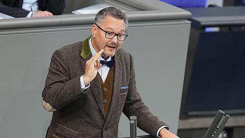 Keuter war durch einen "t-Online"-Bericht in den Fokus geraten, wonach er seine Freundin in seinem Bundestagsb&uuml;ro besch&auml;ftige. (Archivbild)