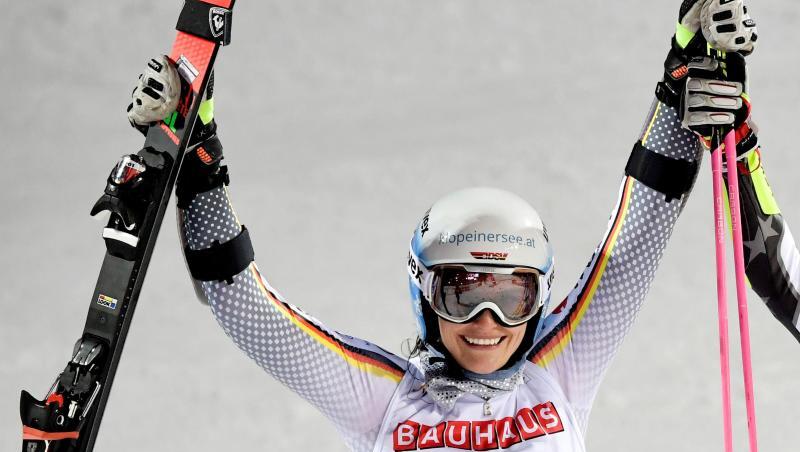 Christina Geiger jubelt nach ihrem zweiten Platz.