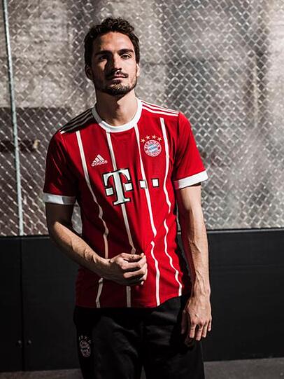 So sieht das neue Bayern-Trikot aus. Klicken Sie sich durch die Bildergalerie.