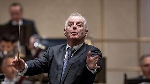 Daniel Barenboim spielte im Goldenen Saal des Musikvereins mit den Wiener Philharmonikern ein Klavierkonzert von Mozart.