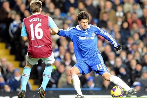 Beim Stand von 0:1 gegen West Ham musste er raus: Michael Ballack.