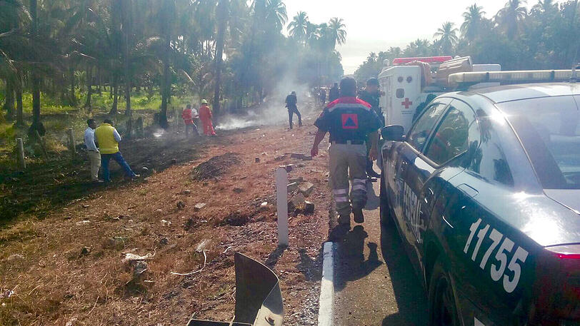 Bei der Explosion eines Tanklasters in Mexiko sind mindestens elf Menschen gestorben.
