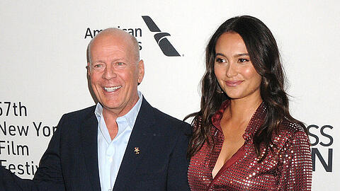 Hat sichtlich Spaß am Leben: Bruce Willis an der Seite seiner Frau Emma Heming.